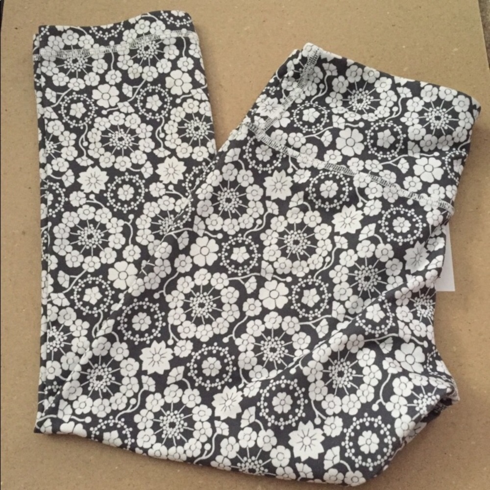 Lululemon floral cropped leggings
